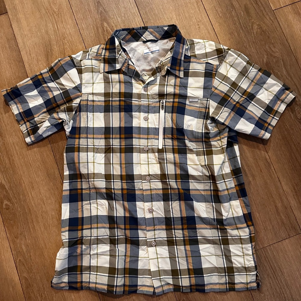 Columbia Omni-Shade Mens Plaid Short Sleeve Button Up Shirt Blue Tan Medium
